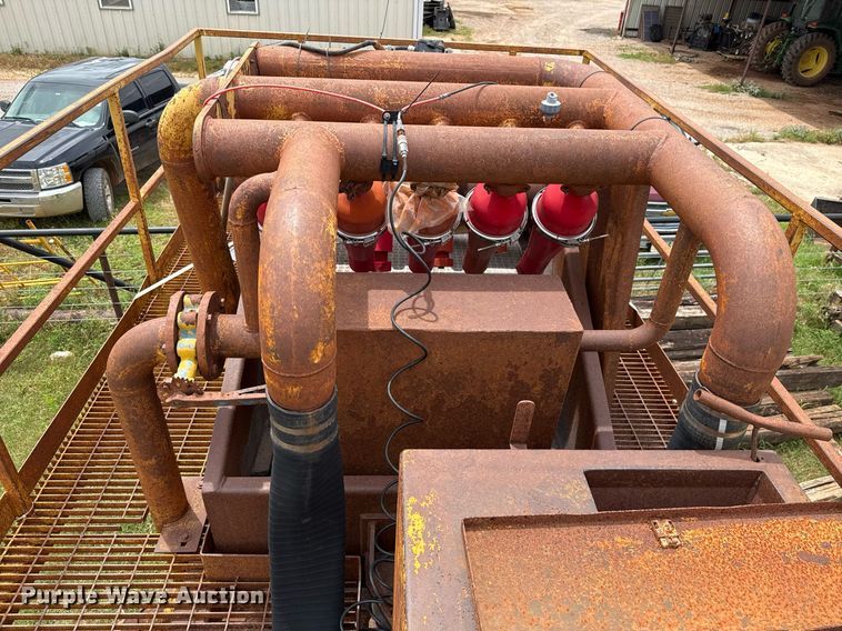 image for item EJ4701 2012 Interstate Thunder Storm III mud recycler with trailer