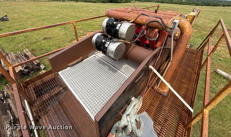 image for item EJ4701 2012 Interstate Thunder Storm III mud recycler with trailer