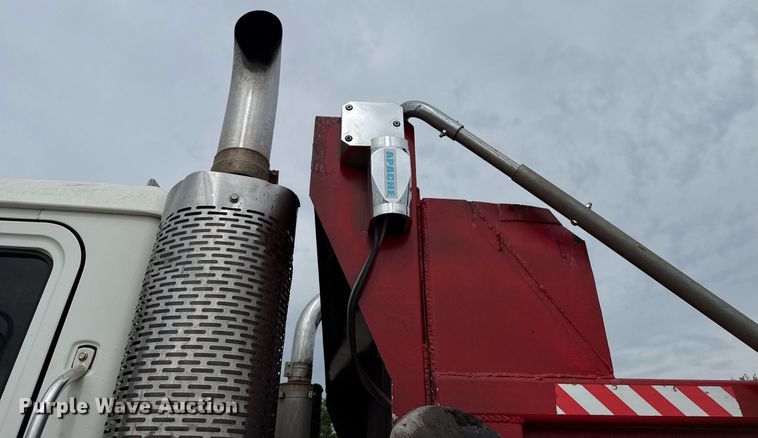 image for item EJ4703 2000 Mack CH613 dump truck