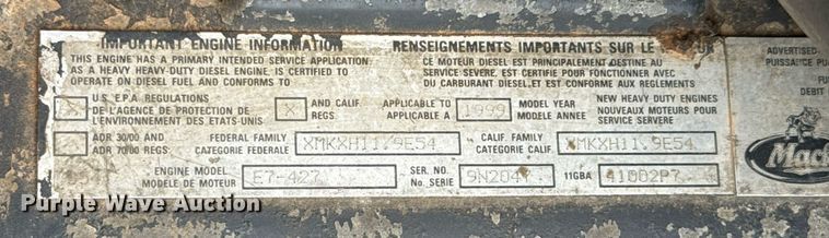 image for item EJ4703 2000 Mack CH613 dump truck