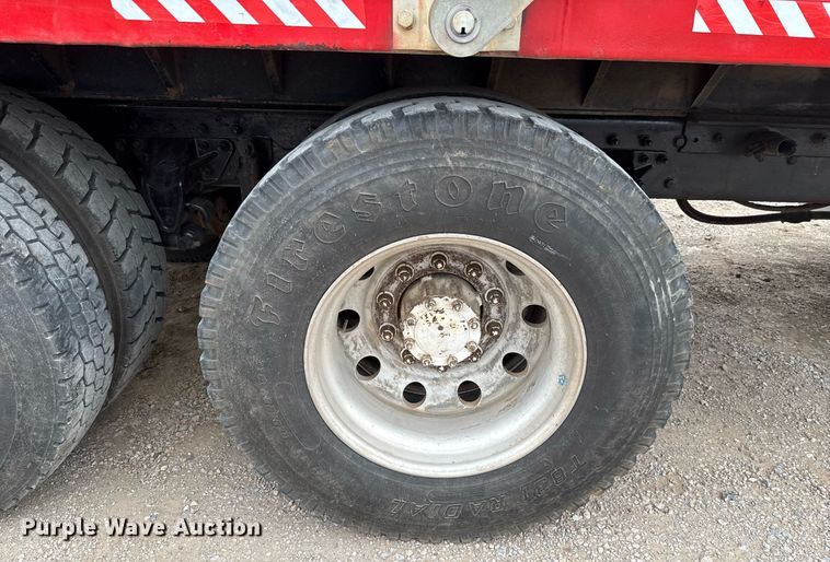 image for item EJ4703 2000 Mack CH613 dump truck