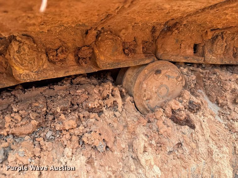 image for item EJ4704 2000 New Holland DC80  dozer