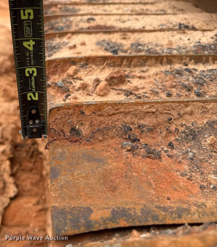 image for item EJ4704 2000 New Holland DC80  dozer