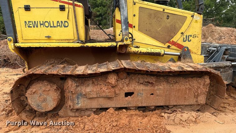 image for item EJ4704 2000 New Holland DC80  dozer