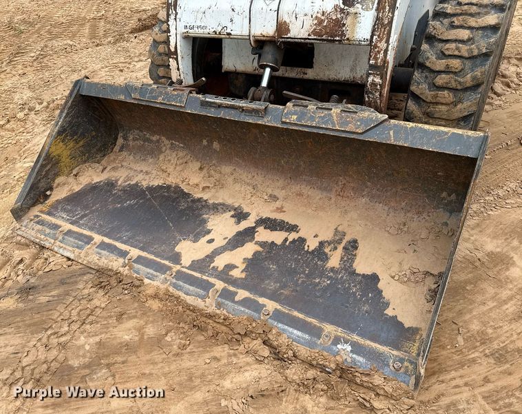 image for item EJ4705 1999 Bobcat 863 skid steer loader