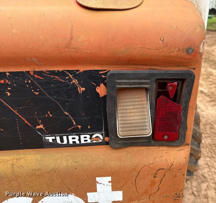 image for item EJ4705 1999 Bobcat 863 skid steer loader