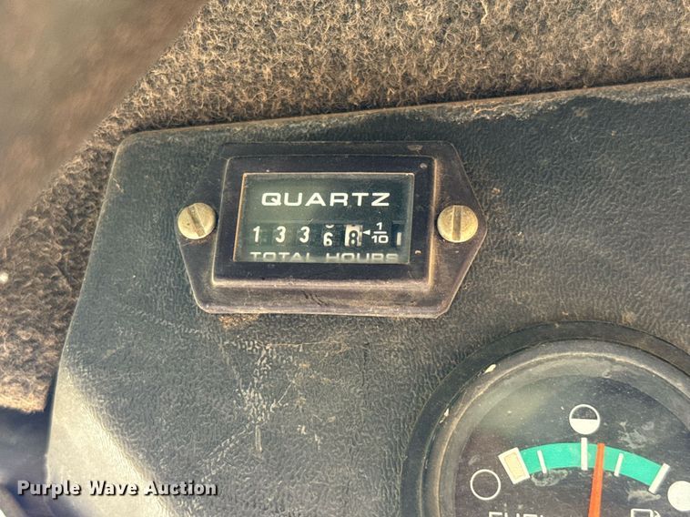 image for item EJ4705 1999 Bobcat 863 skid steer loader