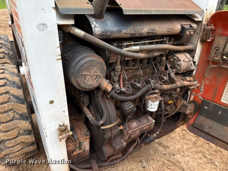 image for item EJ4705 1999 Bobcat 863 skid steer loader