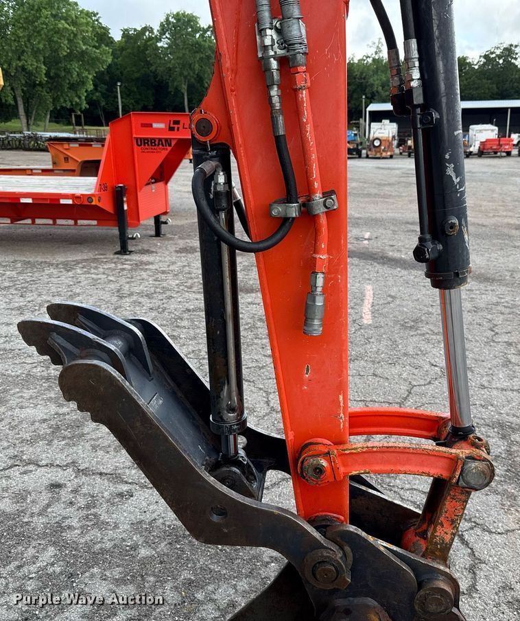 image for item EJ4706 2016 Kubota U55-4 mini excavator