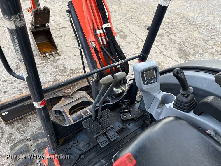 image for item EJ4706 2016 Kubota U55-4 mini excavator