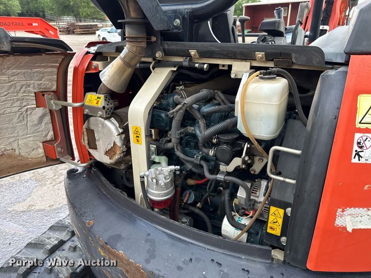 image for item EJ4706 2016 Kubota U55-4 mini excavator