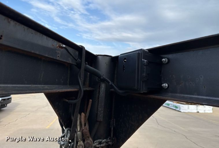 image for item EJ4722 2005 Wrangler enclosed cargo trailer