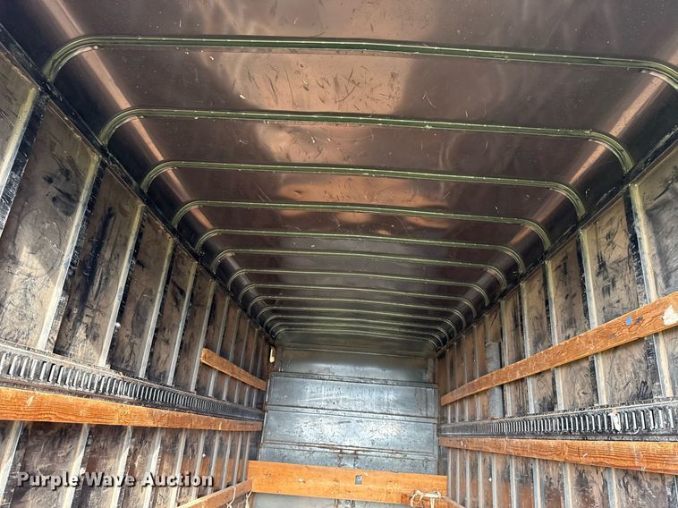 image for item EJ4722 2005 Wrangler enclosed cargo trailer