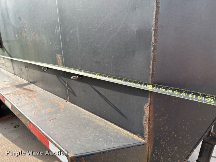 image for item EJ4722 2005 Wrangler enclosed cargo trailer