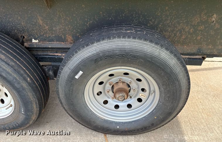 image for item EJ4722 2005 Wrangler enclosed cargo trailer