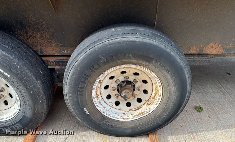 image for item EJ4722 2005 Wrangler enclosed cargo trailer