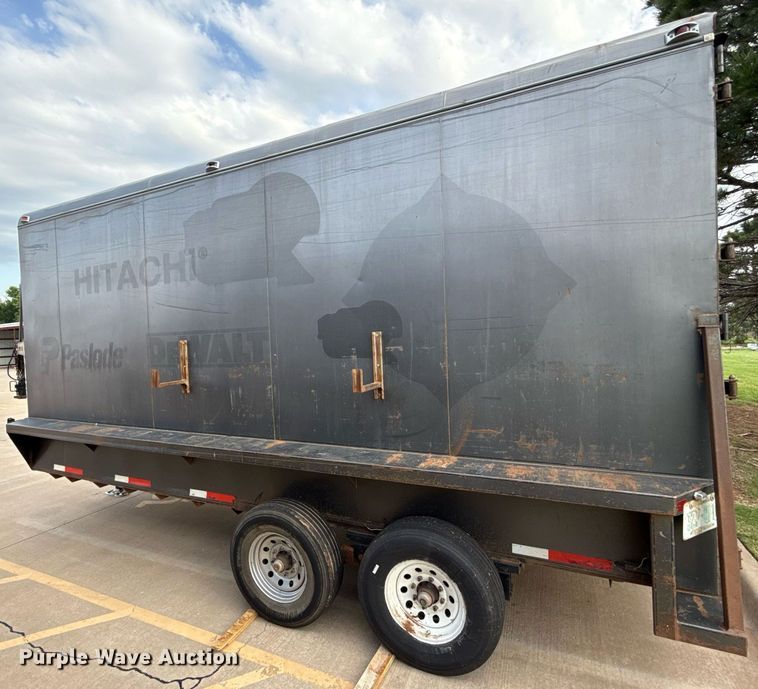 image for item EJ4723 2005 Wrangler enclosed cargo trailer