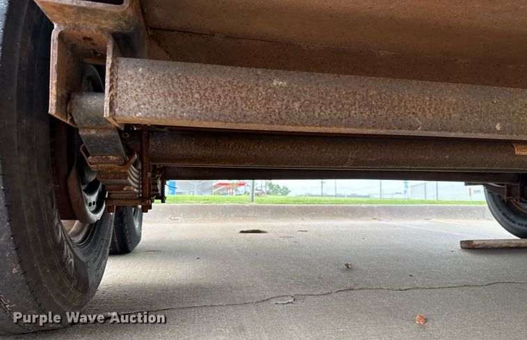 image for item EJ4723 2005 Wrangler enclosed cargo trailer