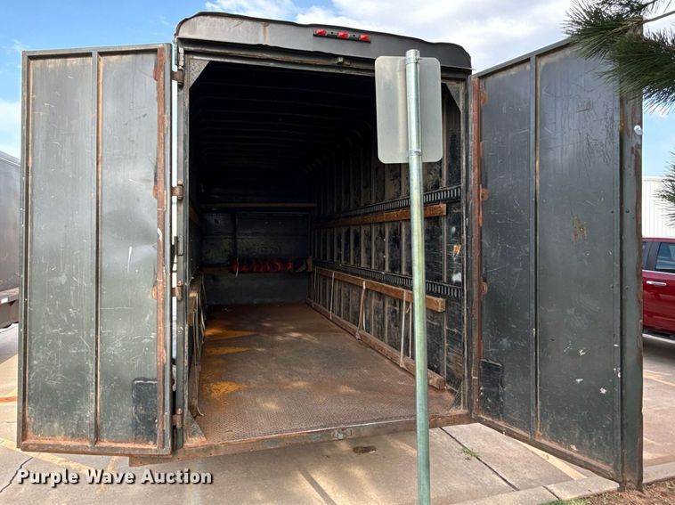 image for item EJ4723 2005 Wrangler enclosed cargo trailer