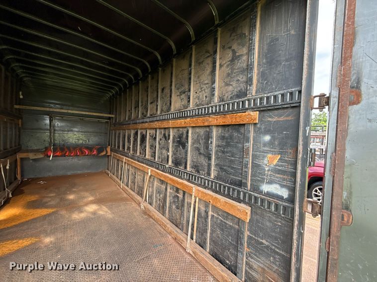 image for item EJ4723 2005 Wrangler enclosed cargo trailer