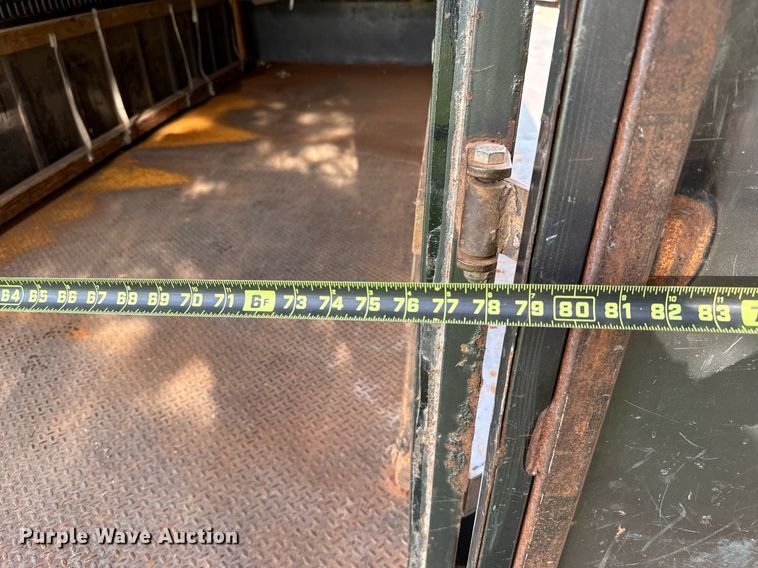 image for item EJ4723 2005 Wrangler enclosed cargo trailer