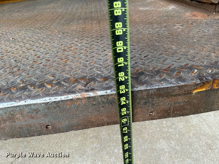 image for item EJ4723 2005 Wrangler enclosed cargo trailer