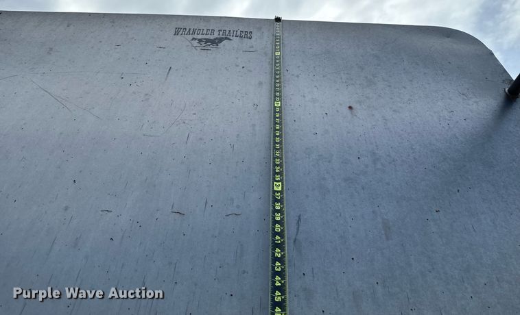 image for item EJ4723 2005 Wrangler enclosed cargo trailer