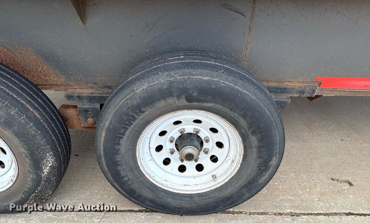 image for item EJ4723 2005 Wrangler enclosed cargo trailer