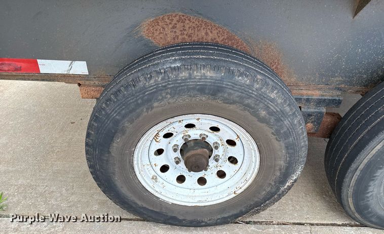 image for item EJ4723 2005 Wrangler enclosed cargo trailer