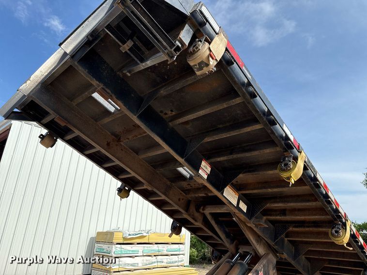 image for item EJ4724 2020 Peterbilt 337 dump flatbed truck