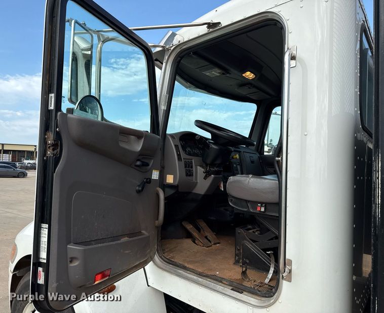 image for item EJ4724 2020 Peterbilt 337 dump flatbed truck