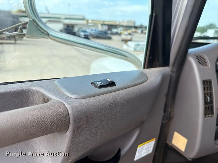 image for item EJ4724 2020 Peterbilt 337 dump flatbed truck