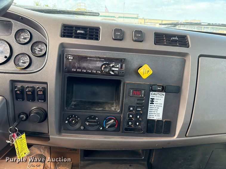 image for item EJ4724 2020 Peterbilt 337 dump flatbed truck