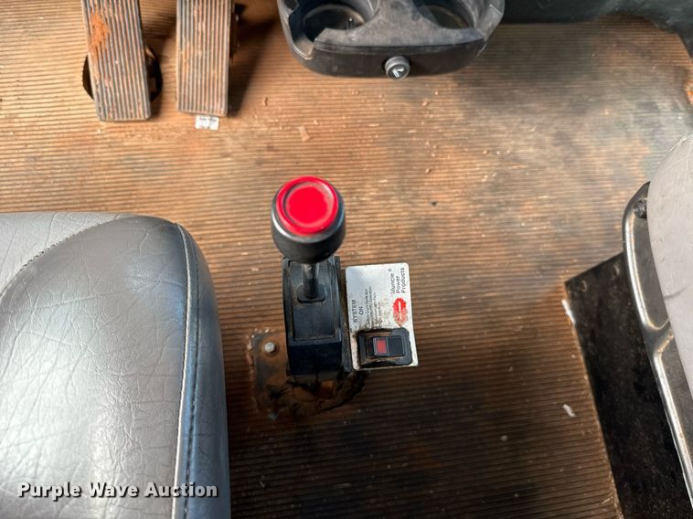 image for item EJ4724 2020 Peterbilt 337 dump flatbed truck