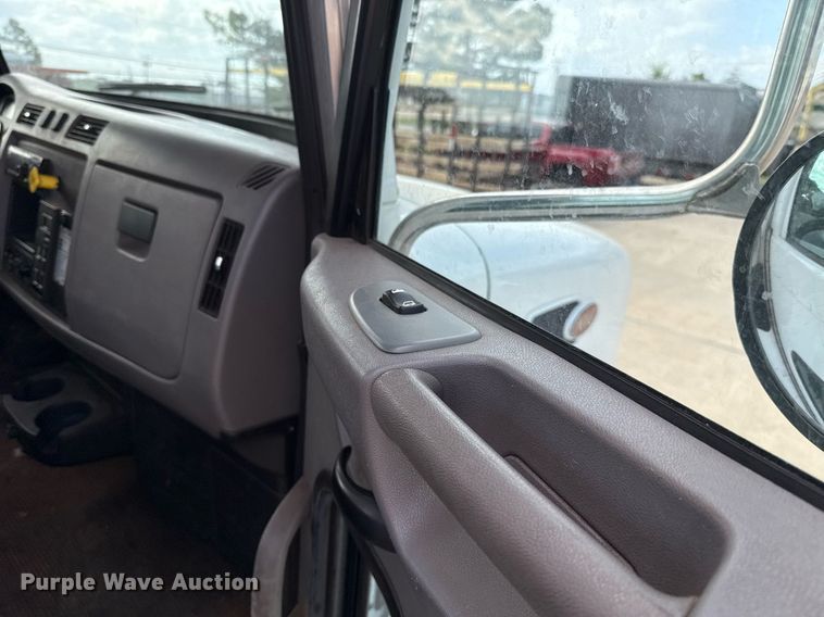 image for item EJ4724 2020 Peterbilt 337 dump flatbed truck