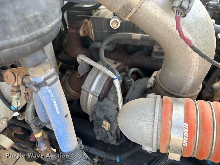 image for item EJ4724 2020 Peterbilt 337 dump flatbed truck