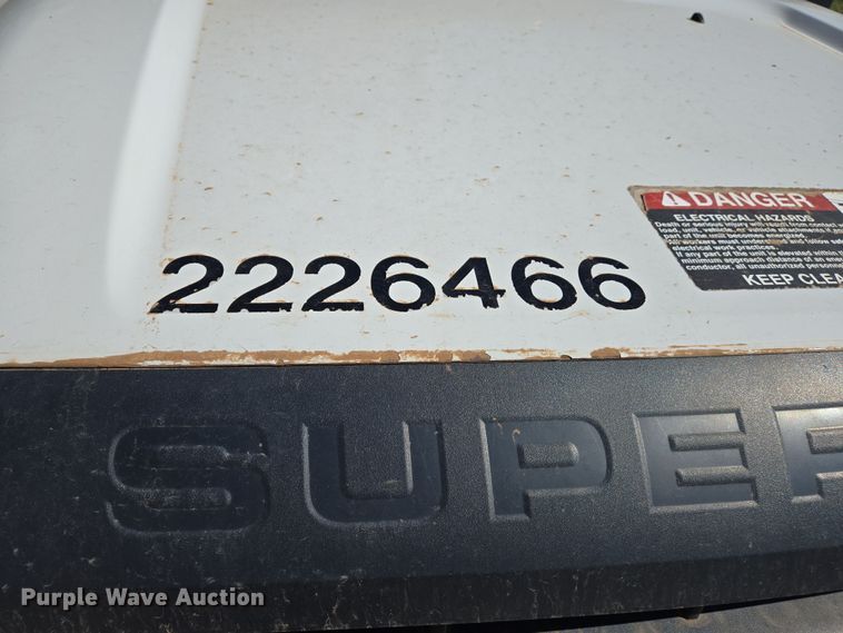 image for item EJ7376 2012 Ford F450 Super Duty bucket truck