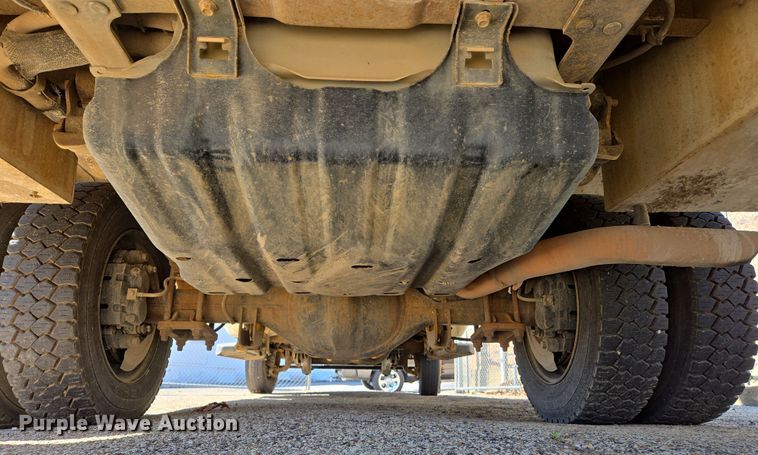 image for item EJ7376 2012 Ford F450 Super Duty bucket truck