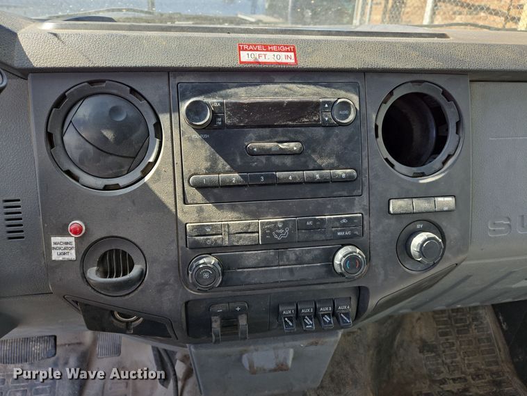 image for item EJ7376 2012 Ford F450 Super Duty bucket truck