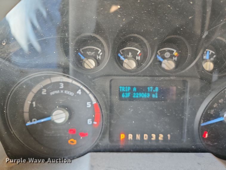 image for item EJ7376 2012 Ford F450 Super Duty bucket truck