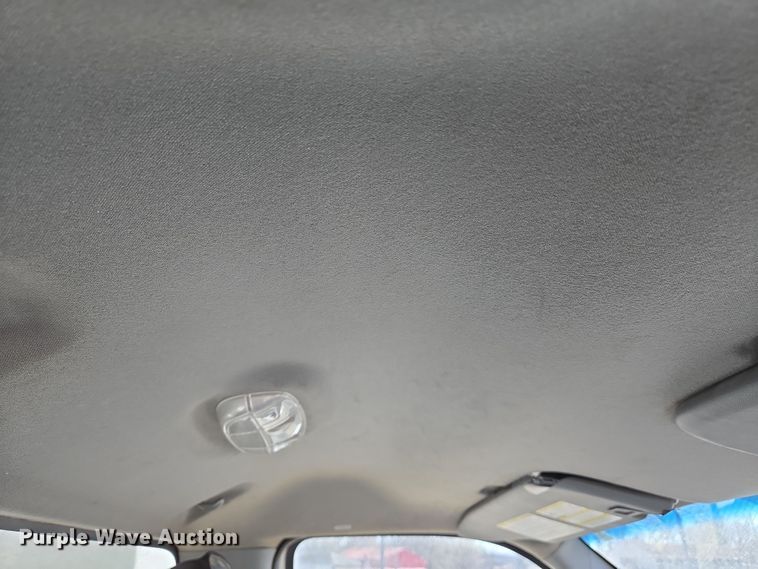 image for item EJ7376 2012 Ford F450 Super Duty bucket truck