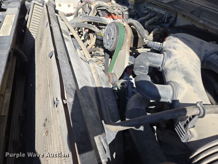 image for item EJ7376 2012 Ford F450 Super Duty bucket truck