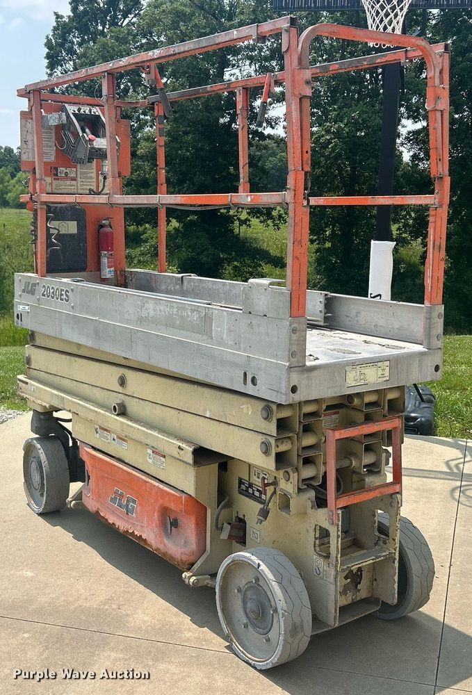 image for item EK8209 2007 JLG 2030ES scissor lift