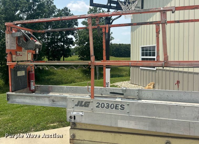image for item EK8209 2007 JLG 2030ES scissor lift