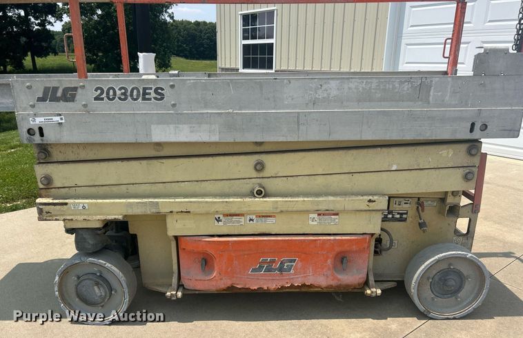 image for item EK8209 2007 JLG 2030ES scissor lift