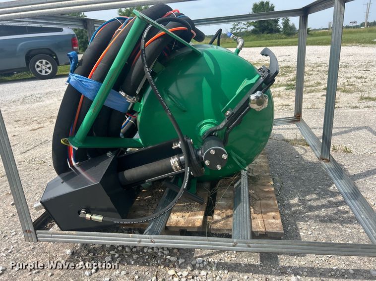 image for item EK8222 Mobile blasting sand blaster