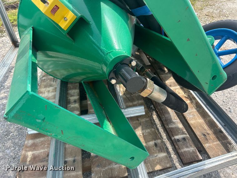 image for item EK8222 Mobile blasting sand blaster