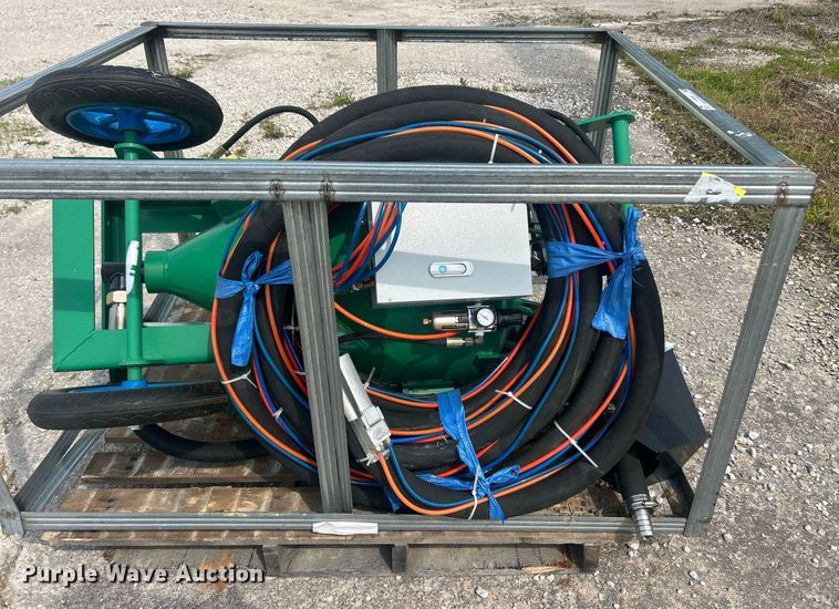 image for item EK8222 Mobile blasting sand blaster