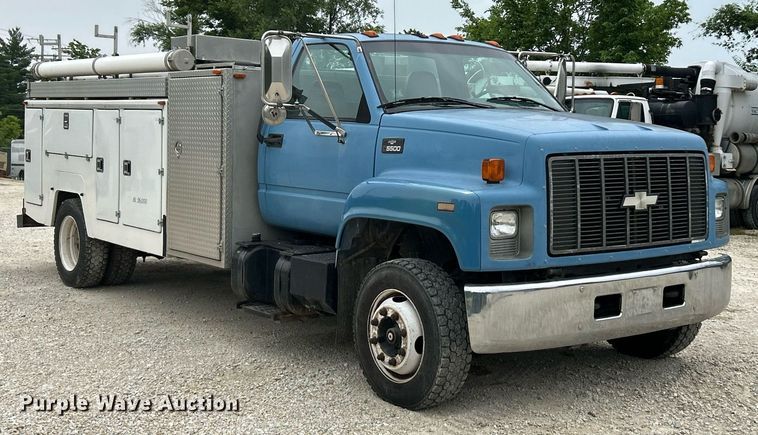 image for item EK8226 1997 Chevrolet C5500 utility / service truck