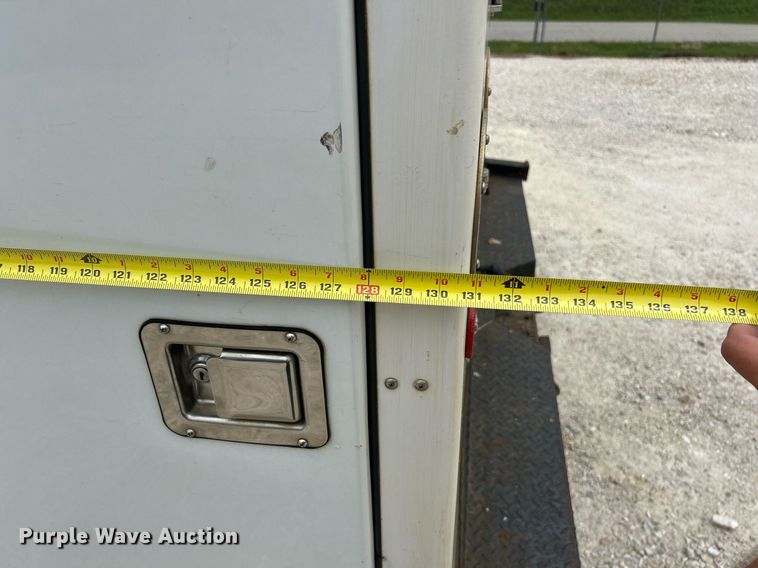 image for item EK8226 1997 Chevrolet C5500 utility / service truck